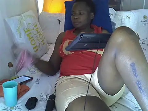 Snapshot of Sweetreena chatting on 18, 4, 2026 Sweetreena online show from 18, 4, 2026