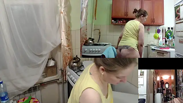 Sakura Green online show from 4, 11, 2025