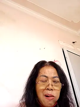 Hotestlove online show from 7, 1, 2026