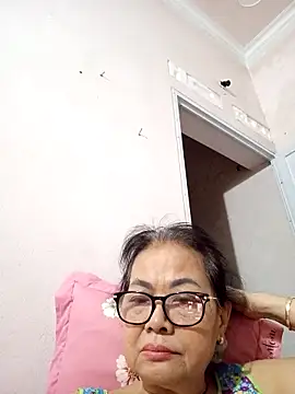 Snapshot of Hotestlove chatting on 7, 4, 2026 Hotestlove online show from 7, 4, 2026
