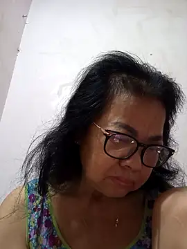 Snapshot of Hotestlove chatting on 15, 4, 2026 Hotestlove online show from 15, 4, 2026