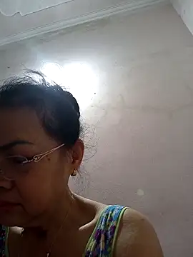 Snapshot of Hotestlove chatting on 26, 4, 2026 Hotestlove online show from 26, 4, 2026
