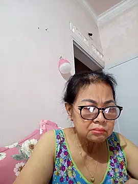 Snapshot of Hotestlove chatting on 29, 4, 2026 Hotestlove online show from 29, 4, 2026