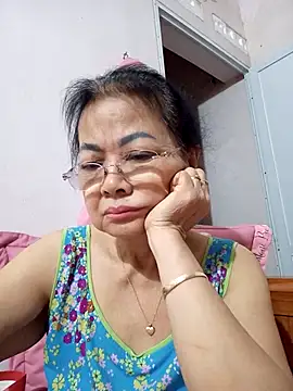 Snapshot of Hotestlove chatting on 4, 5, 2026 Hotestlove online show from 4, 5, 2026