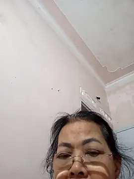 Snapshot of Hotestlove chatting on 5, 5, 2026 Hotestlove online show from 5, 5, 2026