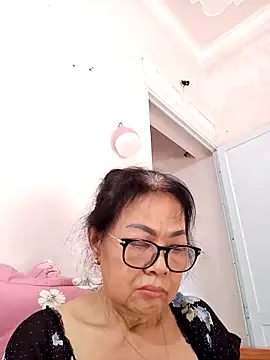 Snapshot of Hotestlove chatting on 6, 5, 2026 Hotestlove online show from 6, 5, 2026