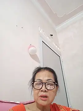 Snapshot of Hotestlove chatting on 23, 5, 2026 Hotestlove online show from 23, 5, 2026