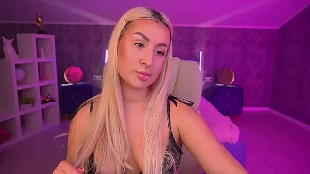 Snapshot of LiaBrazzerr chatting on 20, 5, 2026 LiaBrazzerr online show from 20, 5, 2026