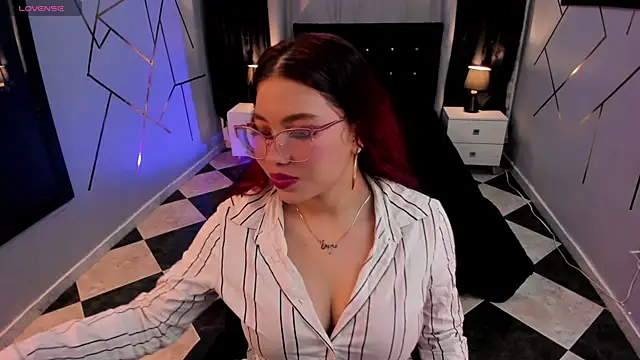 kyliejenner hot online show from 24, 1, 2025