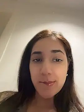 Snapshot of CuteeRose chatting on 10, 7, 2026 CuteeRose online show from 10, 7, 2026
