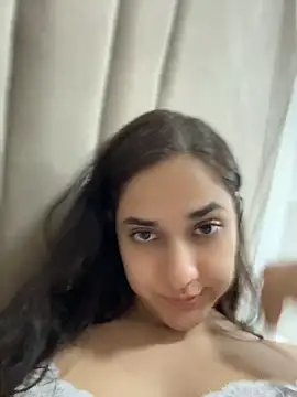 Snapshot of CuteeRose chatting on 21, 7, 2026 CuteeRose online show from 21, 7, 2026
