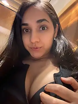 Snapshot of CuteeRose chatting on 1, 8, 2026 CuteeRose online show from 1, 8, 2026