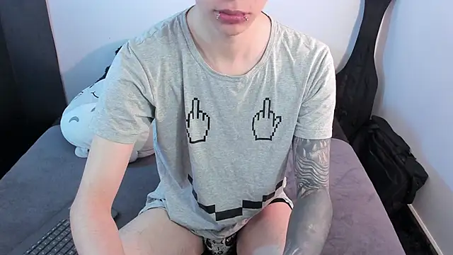 Aventure Twinks online show from 2, 2, 2026