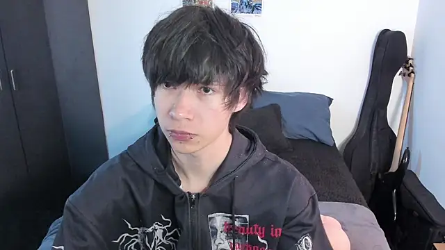 Snapshot of Aventure_Twinks chatting on 10, 5, 2026 Aventure Twinks online show from 10, 5, 2026