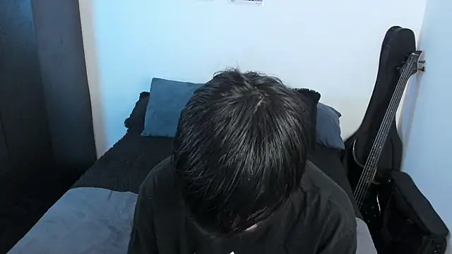Snapshot of Aventure_Twinks chatting on 10, 6, 2026 Aventure Twinks online show from 10, 6, 2026