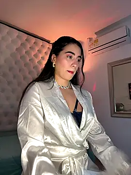 Snapshot of ZarahEvans chatting on 3, 12, 2024 ZarahEvans online show from 3, 12, 2024