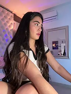 Snapshot of ZarahEvans chatting on 10, 12, 2024 ZarahEvans online show from 10, 12, 2024