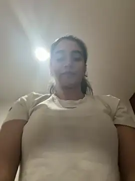 Snapshot of ZarahEvans chatting on 1, 2, 2025 ZarahEvans online show from 1, 2, 2025