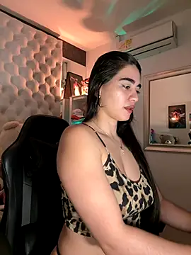 Snapshot of ZarahEvans chatting on 18, 9, 2025 ZarahEvans online show from 18, 9, 2025