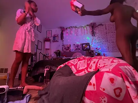 VixenCapri online show from 18, 2, 2026