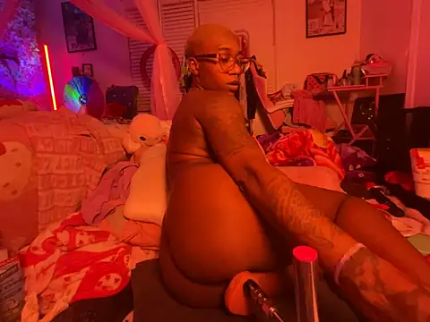 VixenCapri online show from 9, 4, 2026