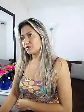 Snapshot of valeriahunter1 chatting on 3, 3, 2025 valeriahunter1 online show from 3, 3, 2025