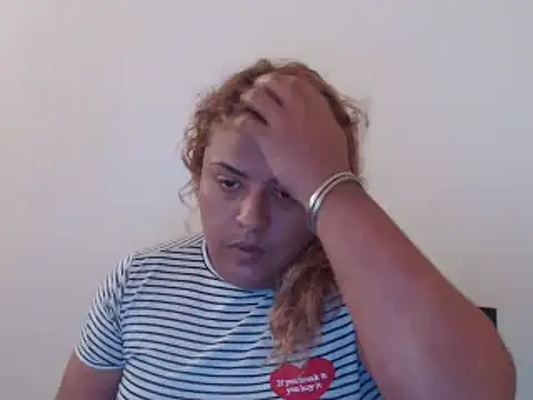 KIARAMARSHALLWELLZ online show from 12, 12, 2024