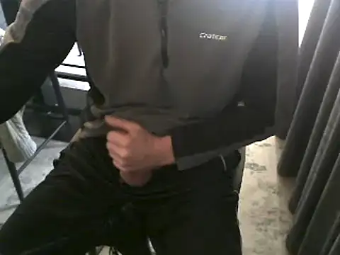 hornyman18cm39 online show from 2, 1, 2025