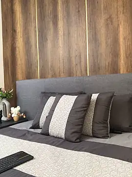 JuanaSimons online show from 5, 2, 2025