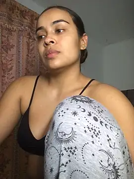 Snapshot of JuanaSimons chatting on 19, 5, 2026 JuanaSimons online show from 19, 5, 2026