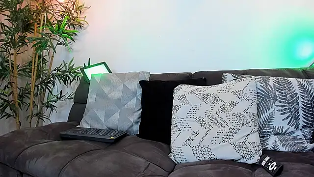 Snapshot of SebastianVilla_ chatting on 23, 6, 2026 SebastianVilla online show from 23, 6, 2026
