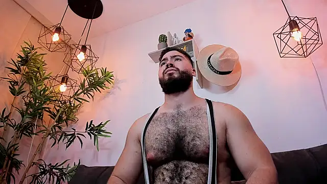 Snapshot of SebastianVilla_ chatting on 17, 7, 2026 SebastianVilla online show from 17, 7, 2026