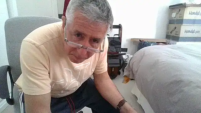 Snapshot of parejamlga58 chatting on 14, 4, 2026 parejamlga58 online show from 14, 4, 2026