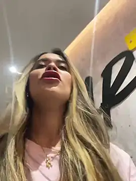 Snapshot of Emilia_Bakerr chatting on 10, 12, 2024 Emilia Bakerr online show from 10, 12, 2024