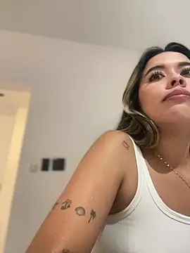 Snapshot of Emilia_Bakerr chatting on 16, 1, 2025 Emilia Bakerr online show from 16, 1, 2025