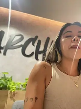 Snapshot of Emilia_Bakerr chatting on 21, 1, 2025 Emilia Bakerr online show from 21, 1, 2025