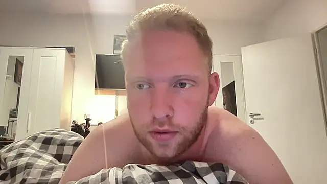 Snapshot of yourfckby chatting on 6, 8, 2026 yourfckby online show from 6, 8, 2026
