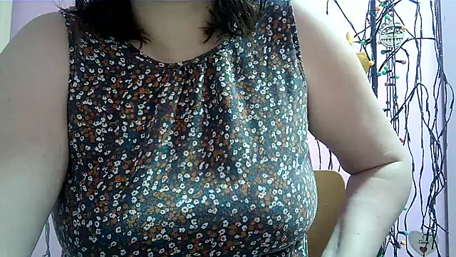 Lucinka1 online show from 1, 2, 2025