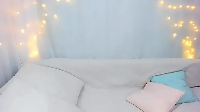 Lily Daviss online show from 26, 2, 2026