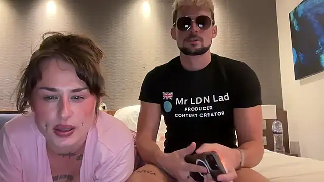 Snapshot of MrLdnLad chatting on 13, 6, 2026 MrLdnLad online show from 13, 6, 2026