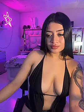 Snapshot of lucianaroy chatting on 23, 6, 2026 lucianaroy online show from 23, 6, 2026