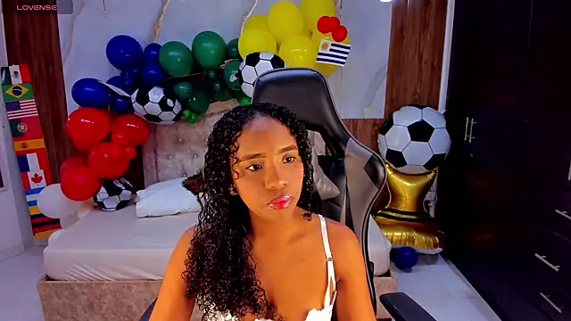 Snapshot of lia_16 chatting on 13, 7, 2026 lia 16 online show from 13, 7, 2026