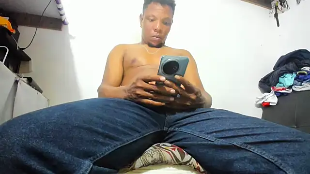 hugo3918  online show from 24, 11, 2025