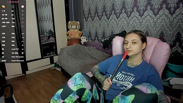 Snapshot of AlexRacc00n chatting on 21, 1, 2025 AlexRacc00n online show from 21, 1, 2025