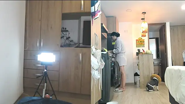 Snapshot of Alondra_fetish chatting on 19, 3, 2025 Alondra fetish online show from 19, 3, 2025