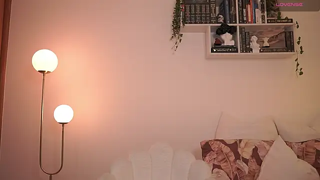 Snapshot of EmilyxRose_- chatting on 9, 2, 2025 EmilyxRose - online show from 9, 2, 2025