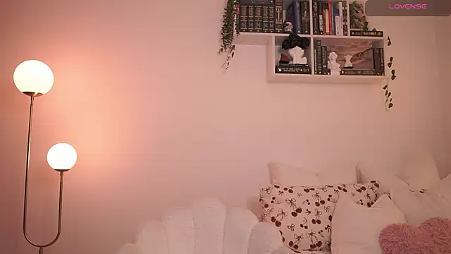 Snapshot of EmilyxRose_- chatting on 18, 2, 2025 EmilyxRose - online show from 18, 2, 2025