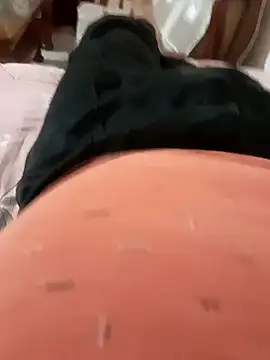 Snapshot of Alonesexyboy1 chatting on 3, 12, 2024 Alonesexyboy1 online show from 3, 12, 2024