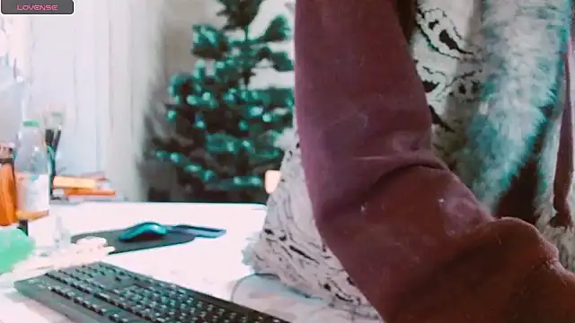 Snapshot of RosaJil chatting on 29, 12, 2024 RosaJil online show from 29, 12, 2024