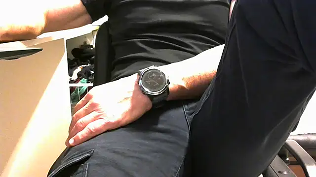 Snapshot of bycho chatting on 27, 10, 2025 bycho online show from 27, 10, 2025